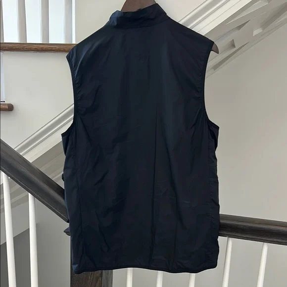 Mountain Hardwear Men's Black Vest - Picture 2 of 2